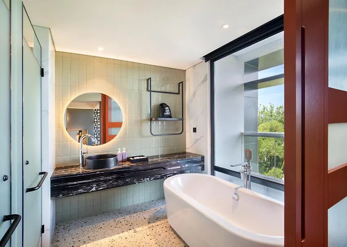 Tribe Bali 4* Kuta Lombok